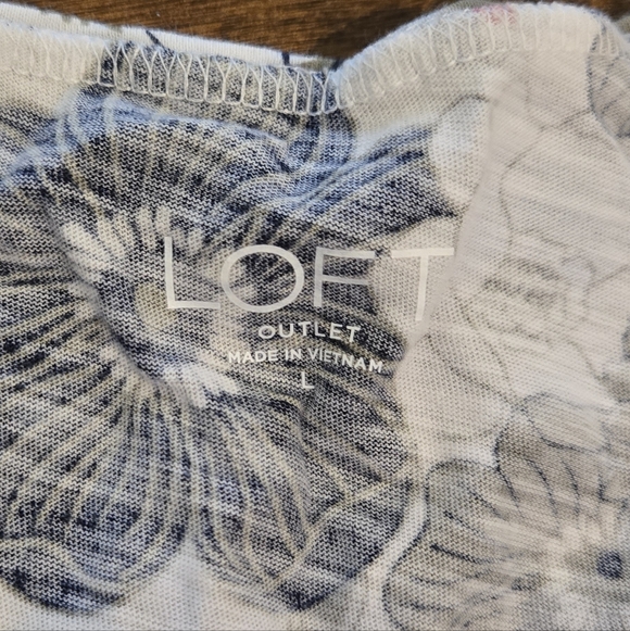 EUC LOFT Floral Tee Size L - Picture 2 of 8